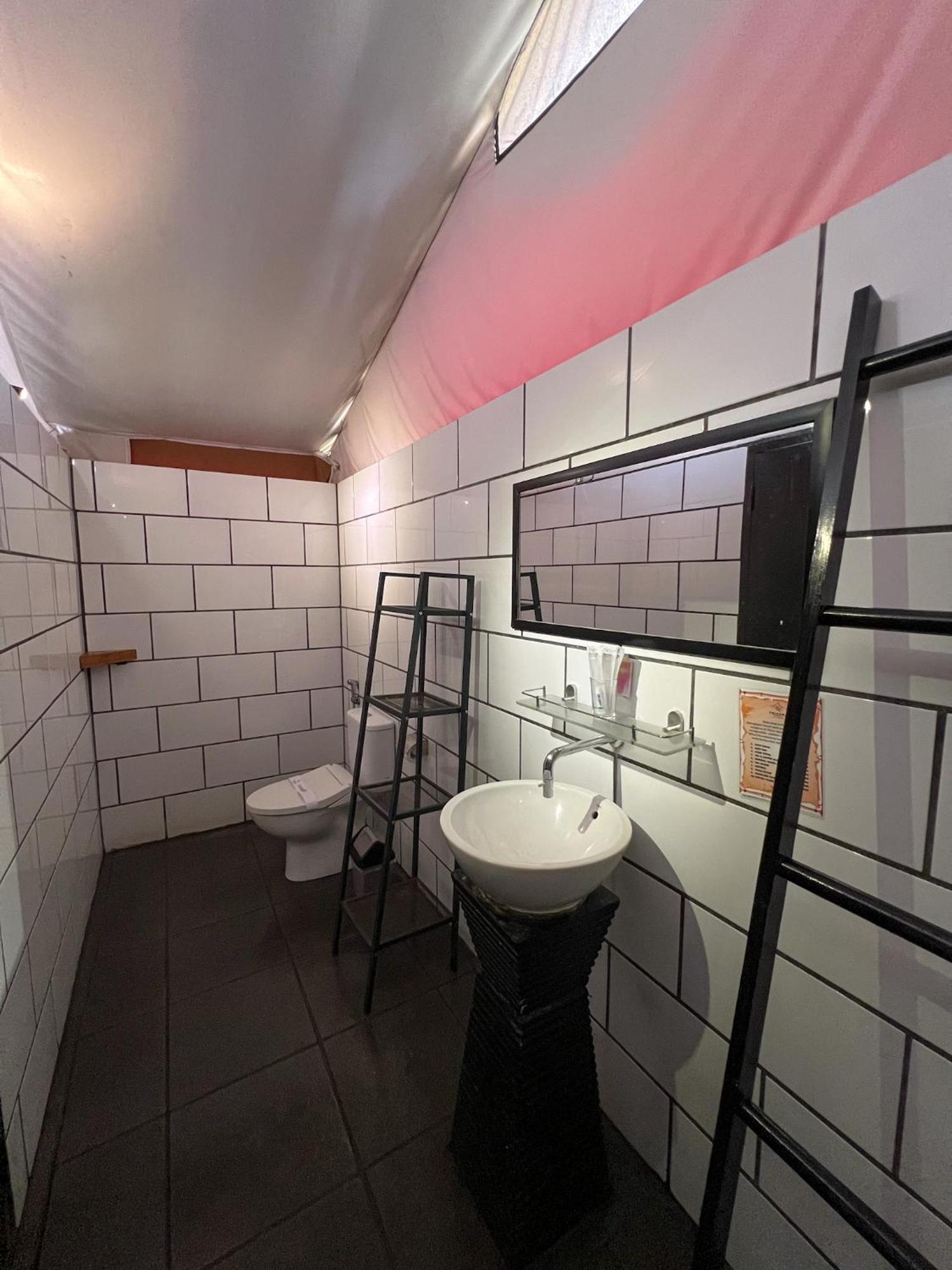 特日兹拉度假酒店 - 格拉姆营地 伦邦 外观 照片